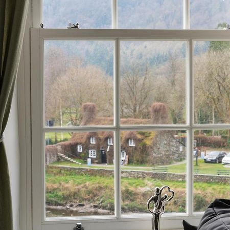 Glan Conwy House One And Two Bedroom Apartments 란루스트 외부 사진